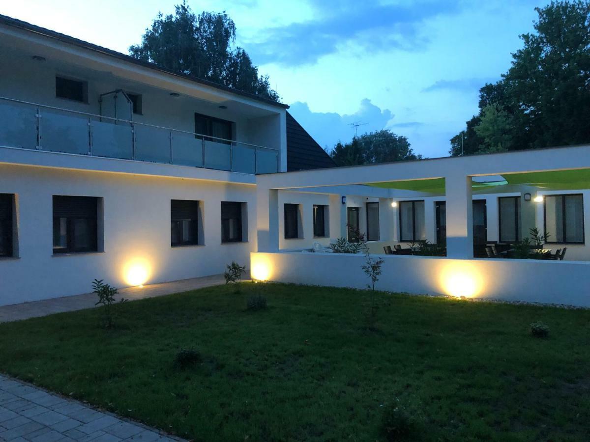 Duna Vendeghaz Hotel Fadd-Dombori Luaran gambar