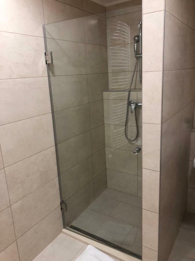 Duna Vendeghaz Hotel Fadd-Dombori Luaran gambar
